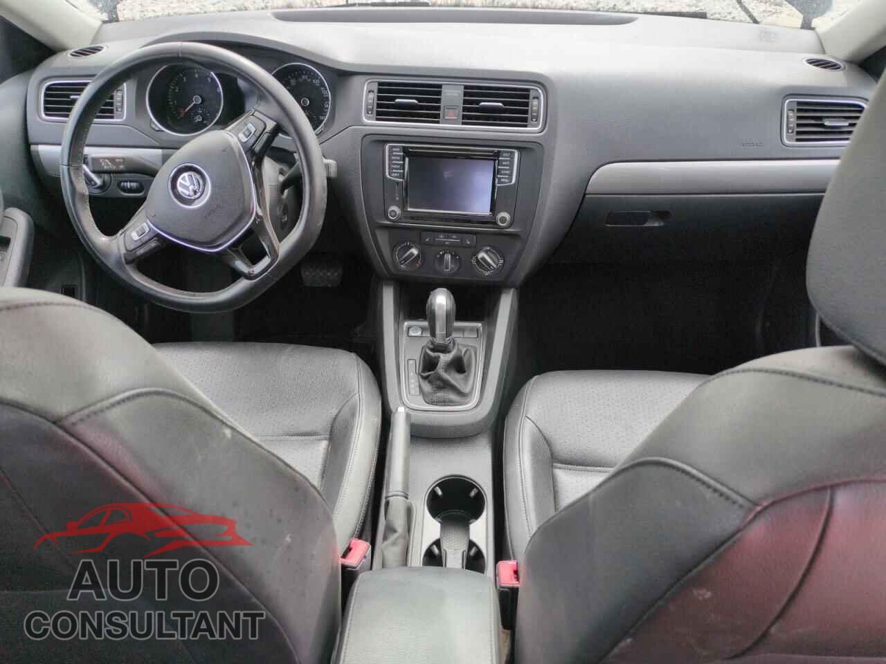 VOLKSWAGEN JETTA 2017 - 3VWDB7AJ2HM235792