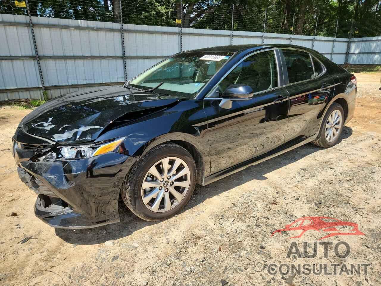 TOYOTA CAMRY 2018 - 4T1B11HK0JU031322