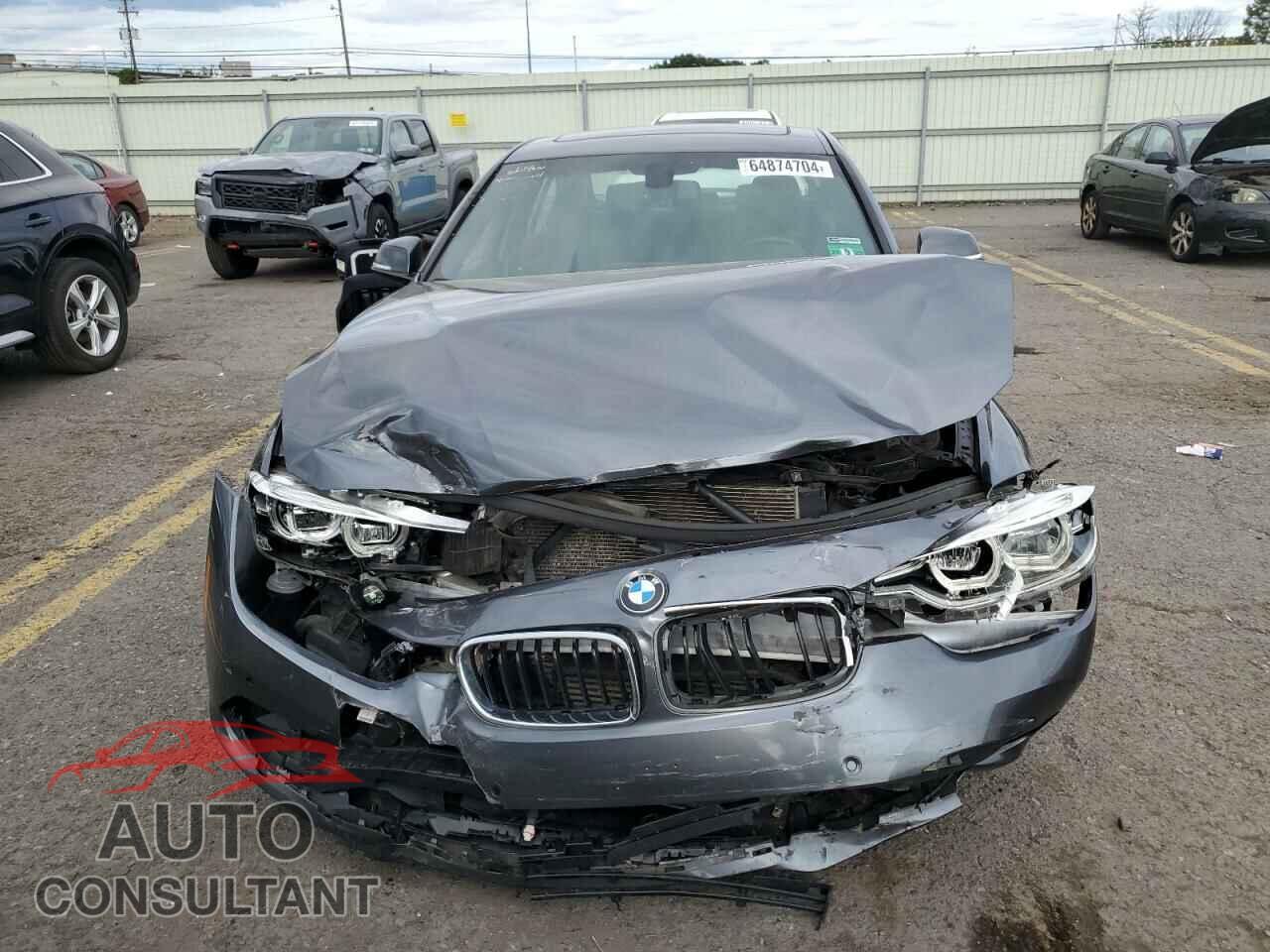 BMW 3 SERIES 2016 - WBA8E3G52GNU00546