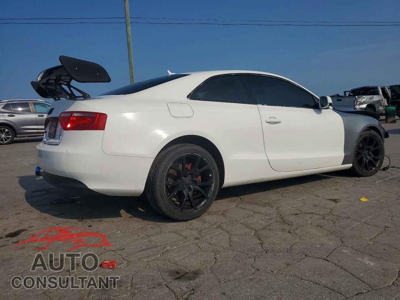 AUDI A5 2012 - WAUCFAFR6CA016724