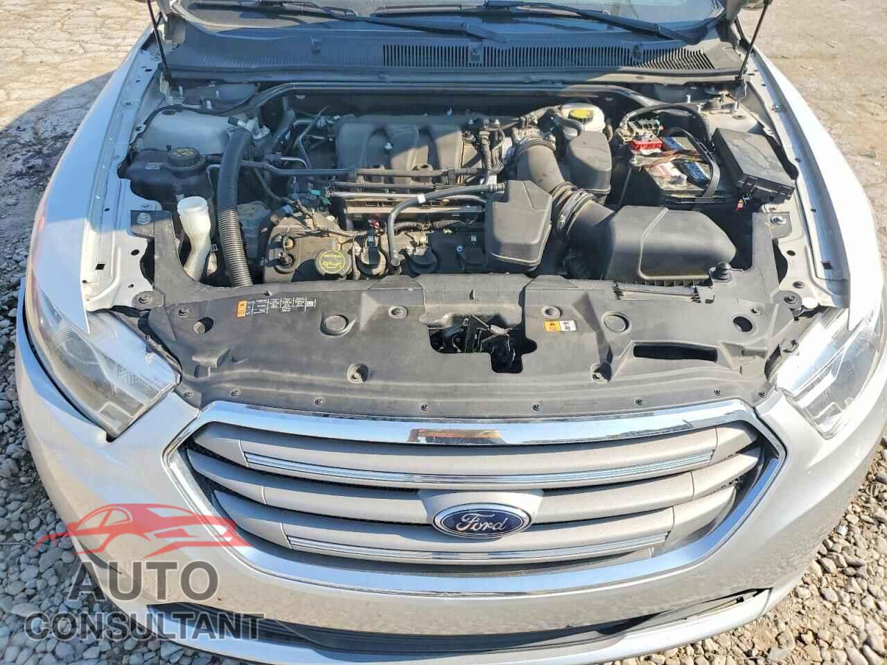 FORD TAURUS 2016 - 1FAHP2E88GG142631