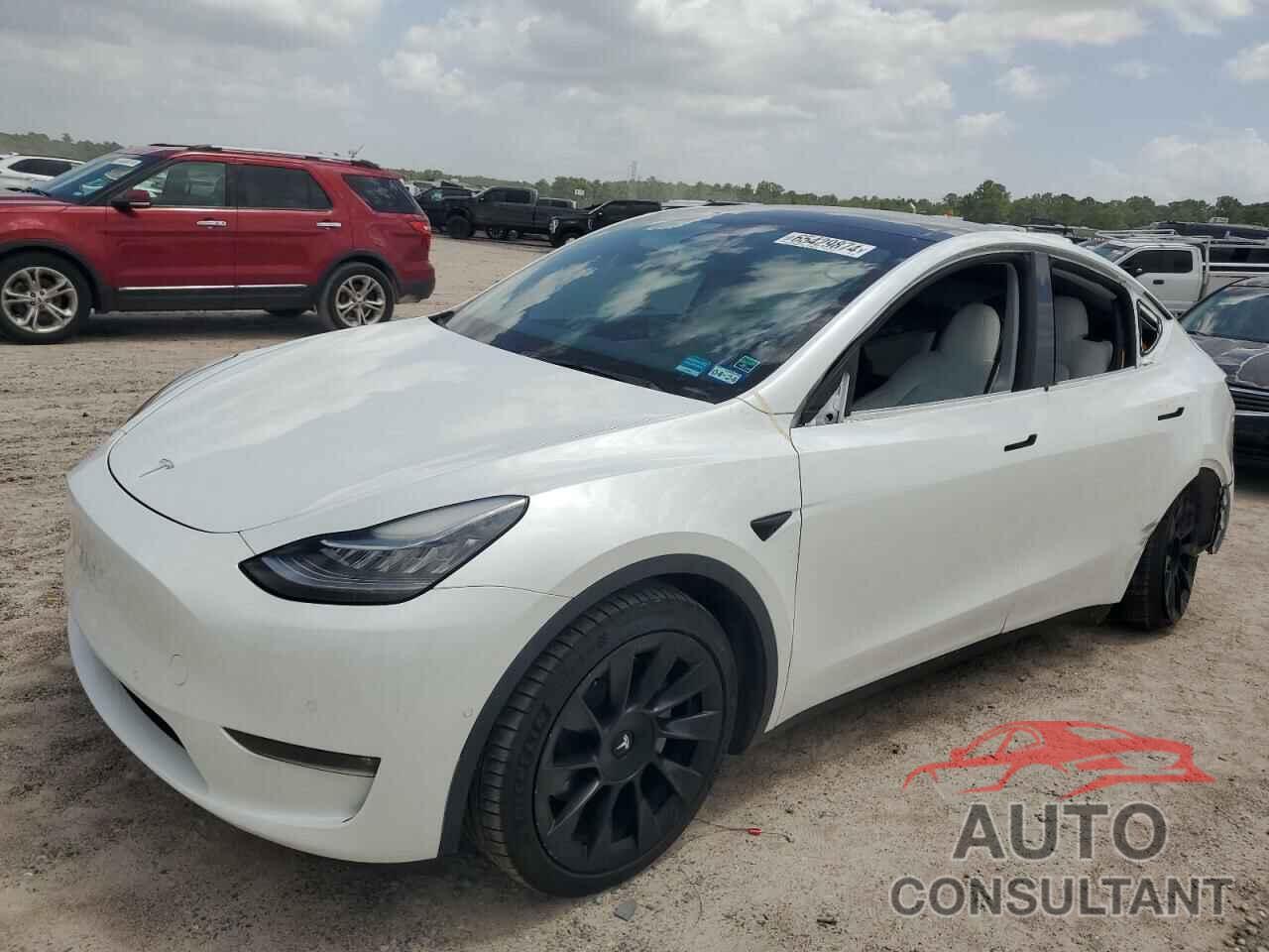 TESLA MODEL Y 2021 - 5YJYGAEE7MF179542