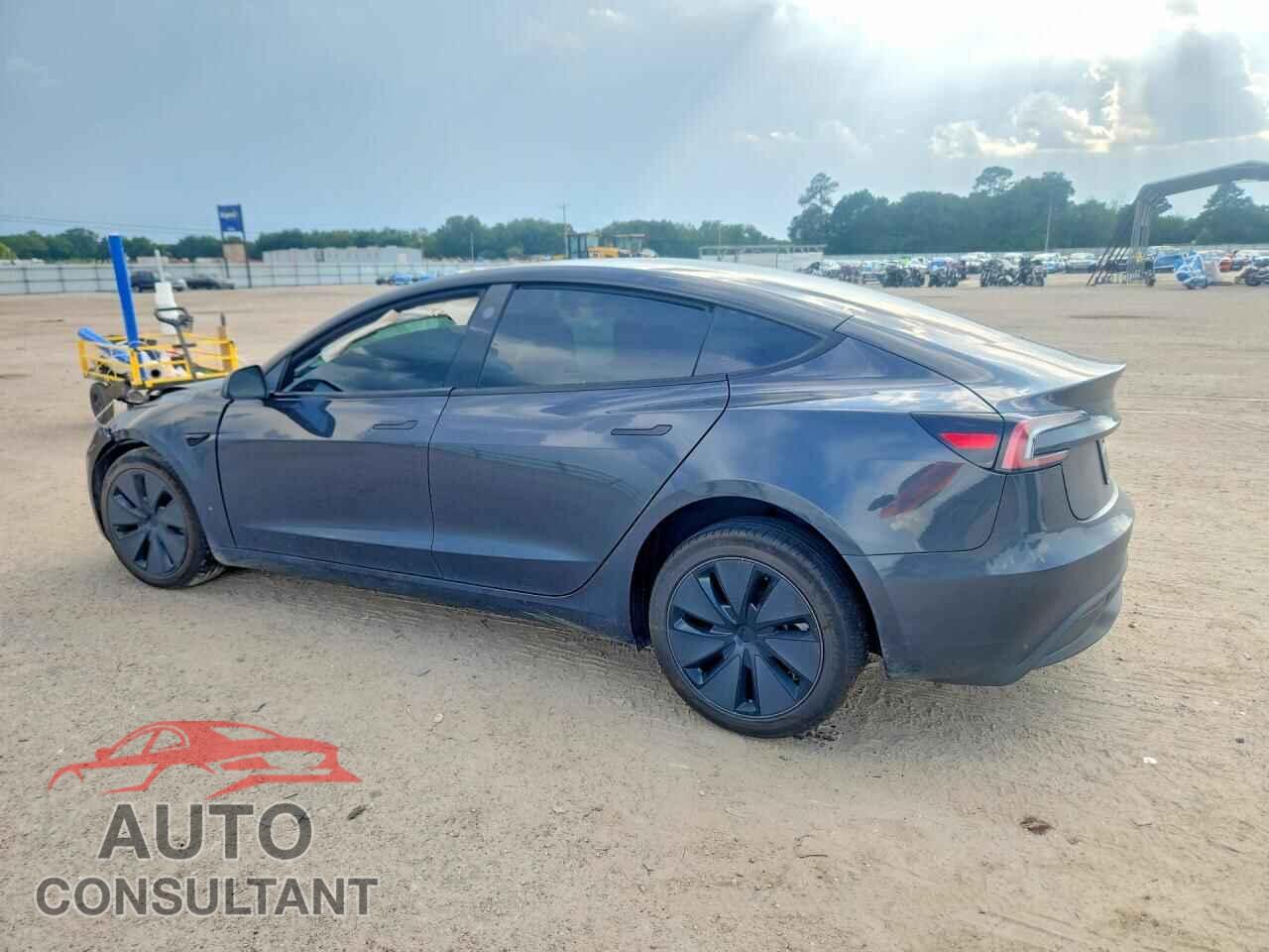 TESLA MODEL 3 2026 - 5YJ3E1EA5TF183763