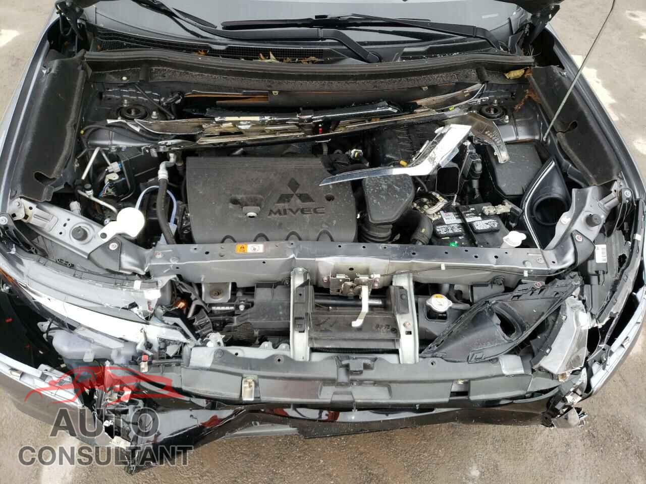 MITSUBISHI OUTLANDER 2018 - JA4AD3A39JJ005299