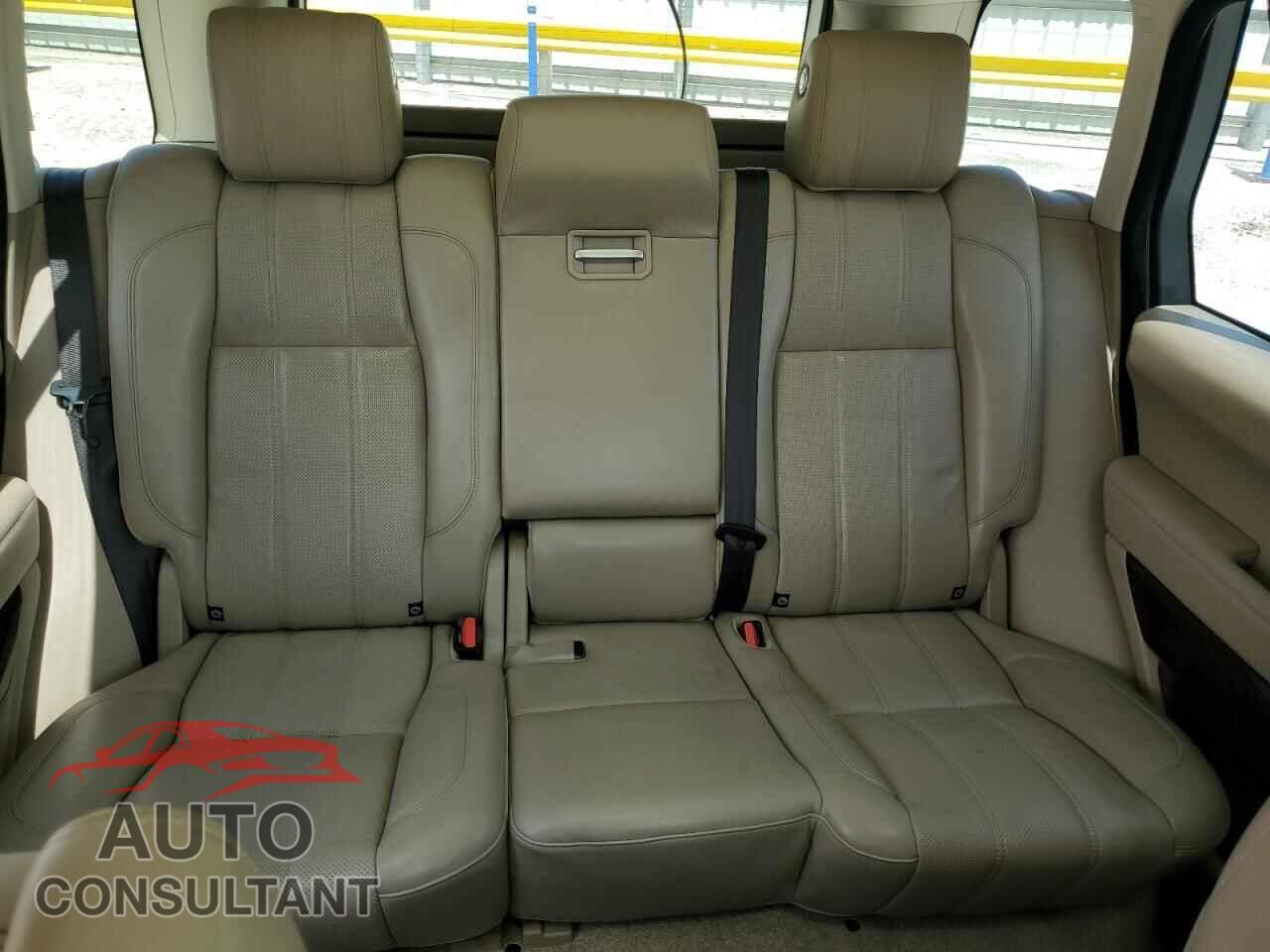 LAND ROVER RANGEROVER 2015 - SALGS2VF0FA227234