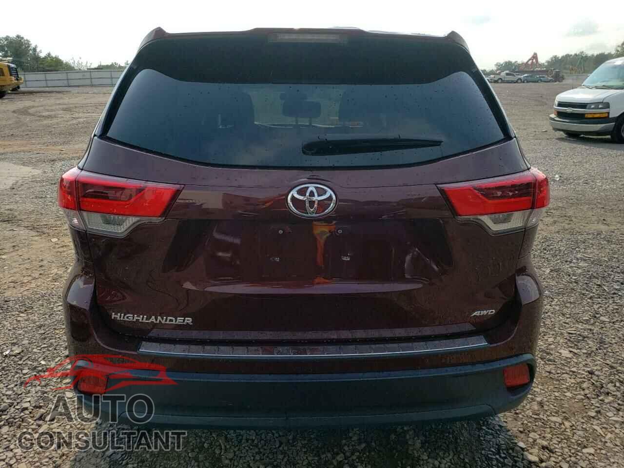 TOYOTA HIGHLANDER 2019 - 5TDBZRFH8KS704124