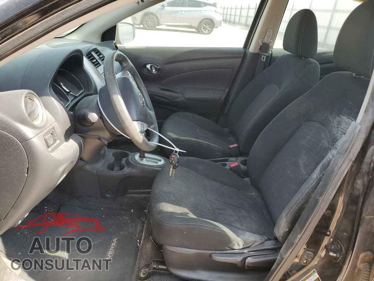 NISSAN VERSA 2017 - 3N1CN7AP3HL857434