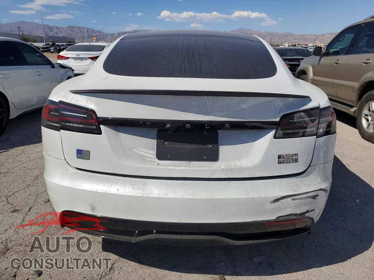 TESLA MODEL S 2024 - 5YJSA1E67RF540517