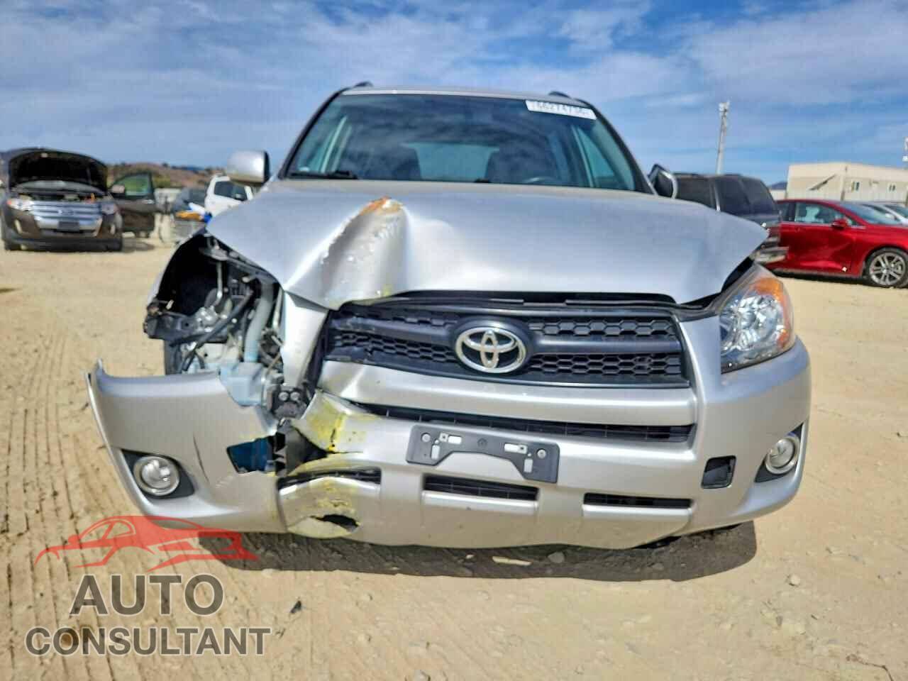 TOYOTA RAV4 2012 - JTMWF4DV7C5043473
