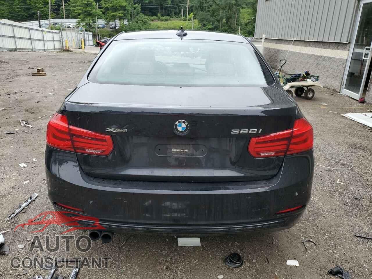 BMW 3 SERIES 2016 - WBA8E3G54GNU04470