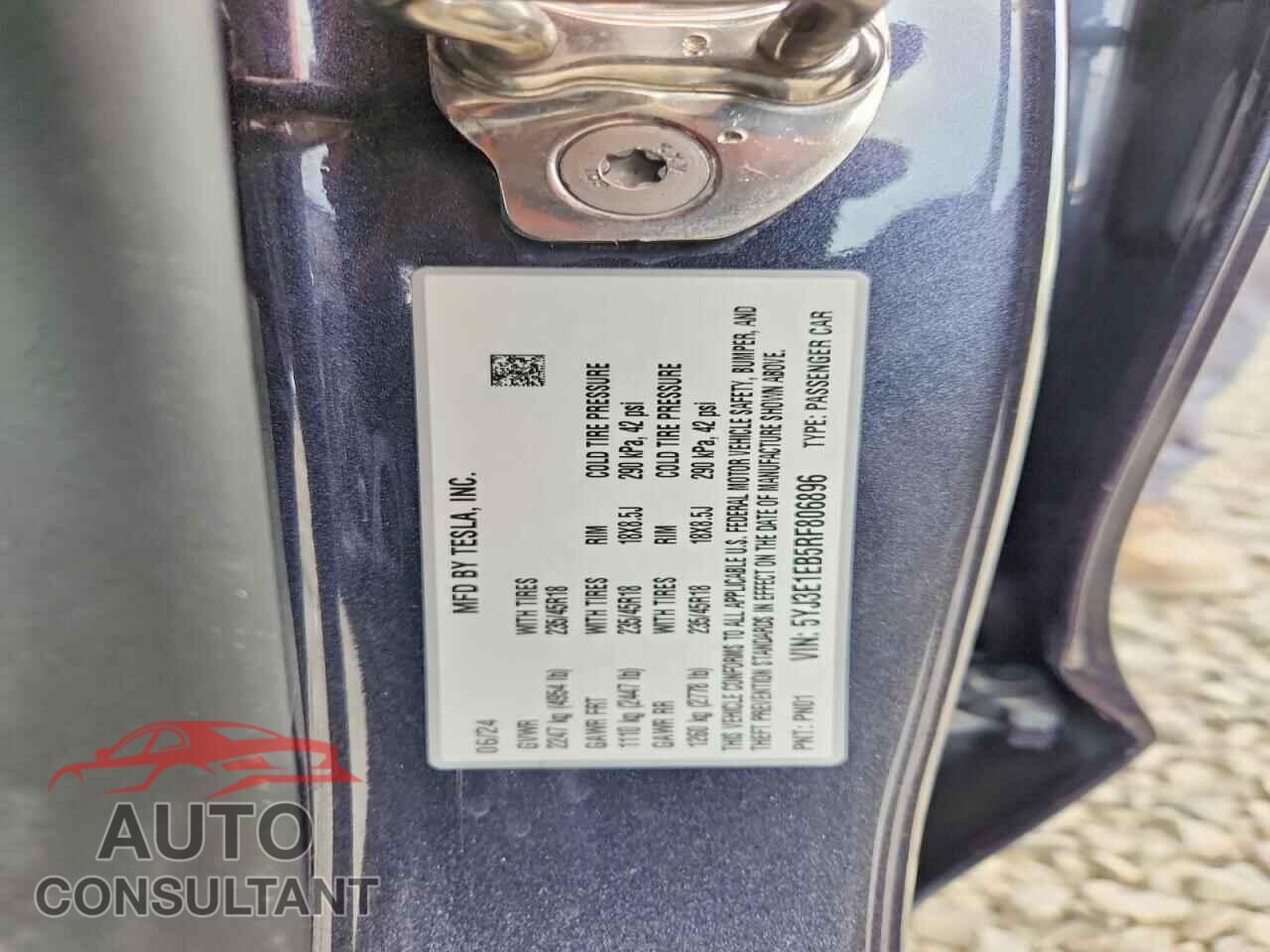TESLA MODEL 3 2024 - 5YJ3E1EB5RF806896