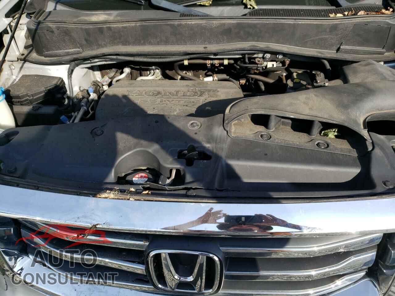 HONDA PILOT 2013 - 5FNYF4H48DB003753