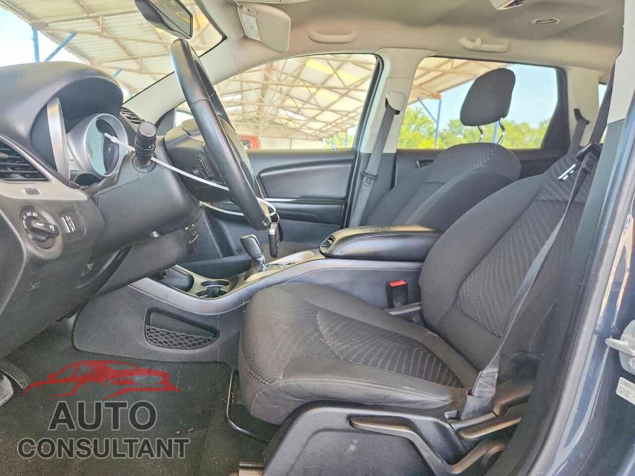 DODGE JOURNEY 2017 - 3C4PDCGB0HT701681