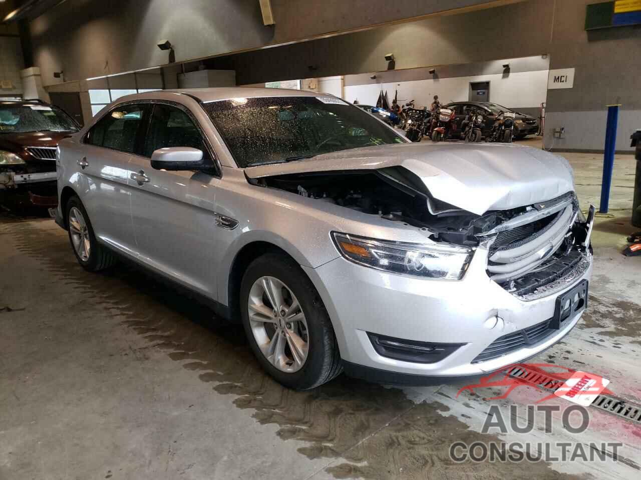 FORD TAURUS 2017 - 1FAHP2E82HG138771