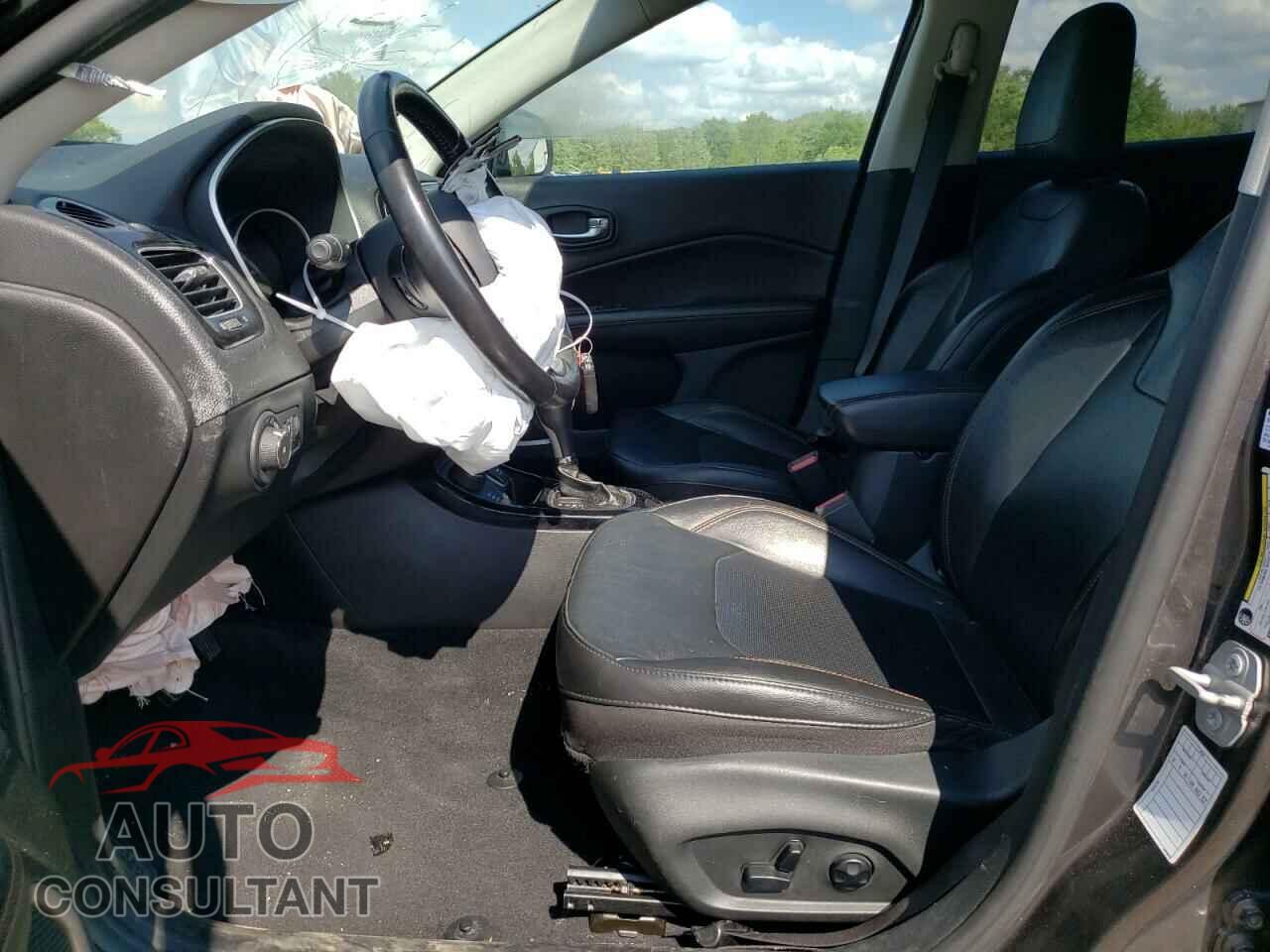 JEEP COMPASS 2019 - 3C4NJDCB7KT827278