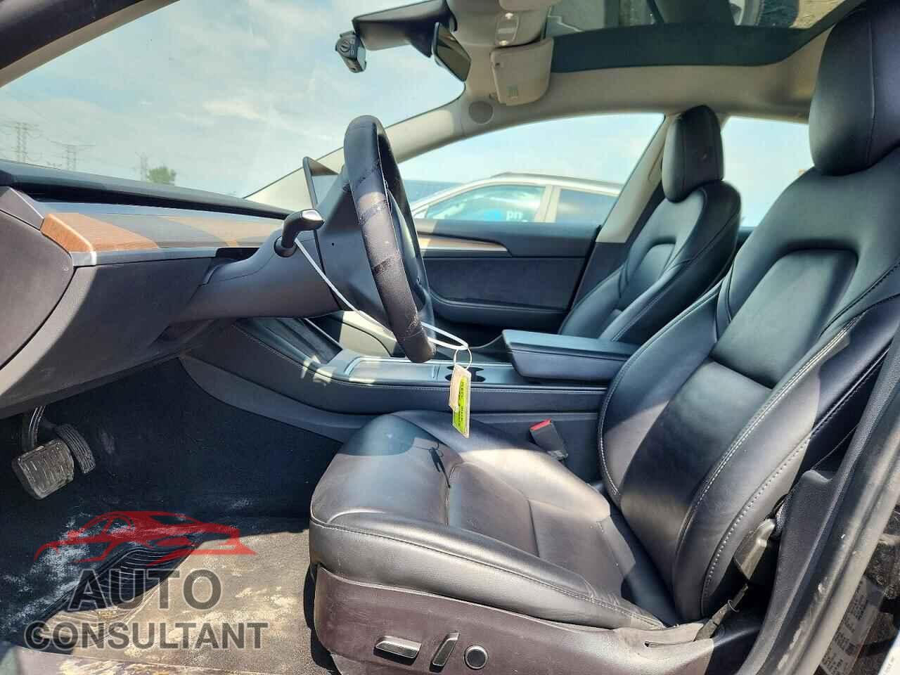 TESLA MODEL 3 2022 - 5YJ3E1EA9NF368739