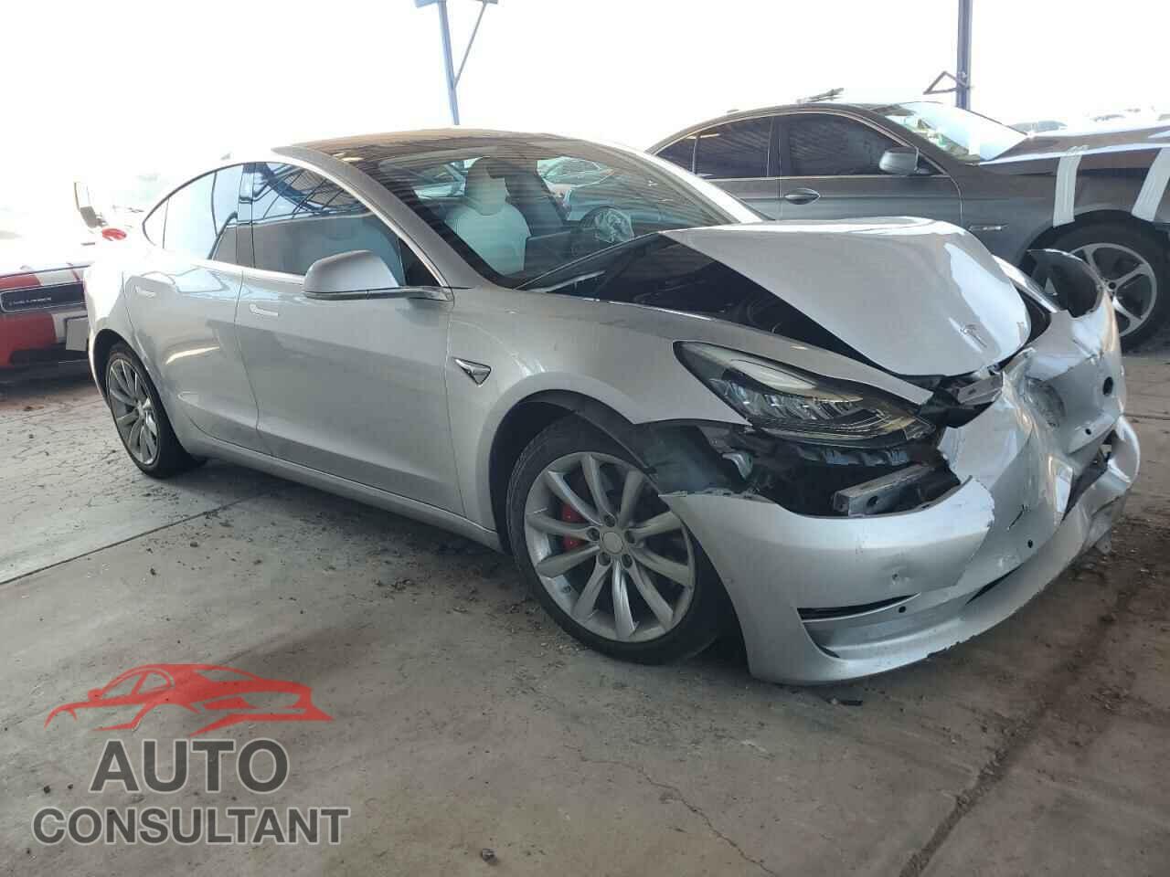 TESLA MODEL 3 2018 - 5YJ3E1EB6JF074315