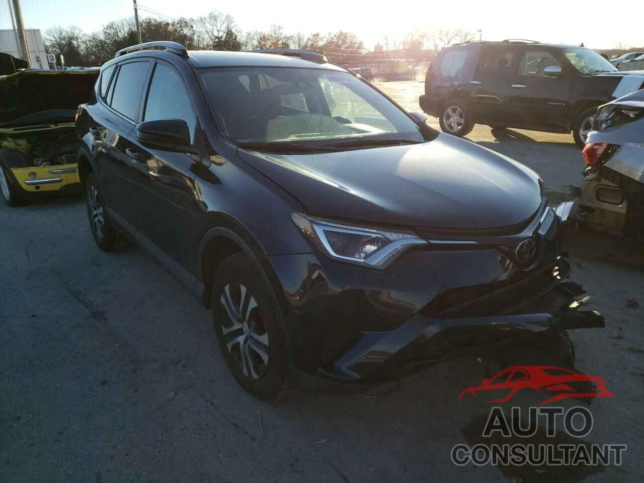 TOYOTA RAV4 2018 - 2T3ZFREV8JW429043