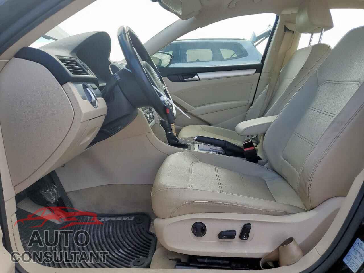 VOLKSWAGEN PASSAT 2012 - 1VWBP7A3XCC049292