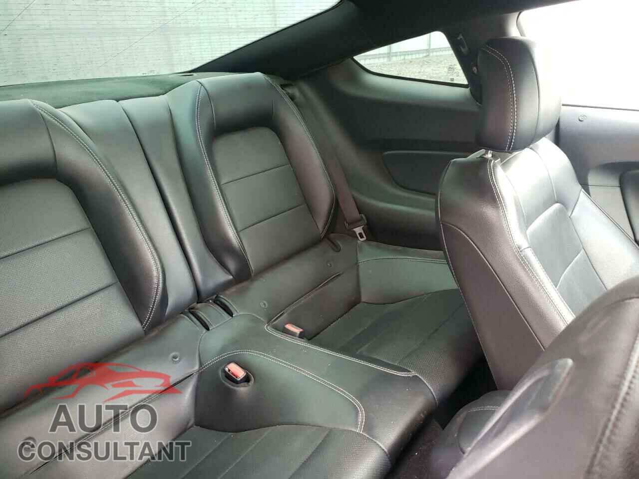 FORD MUSTANG 2017 - 1FA6P8CF5H5277199