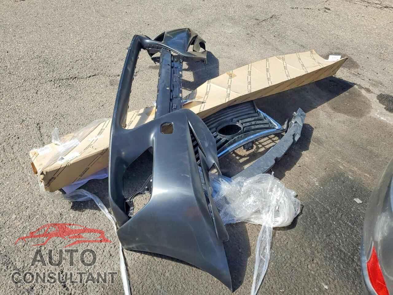 LEXUS IS 2015 - JTHCF1D24F5018122
