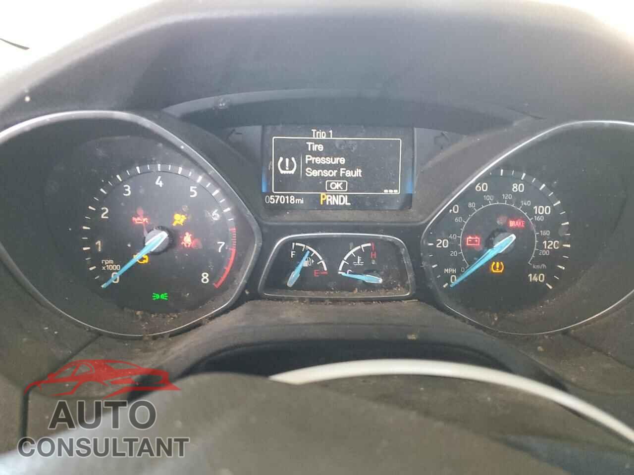 FORD FOCUS 2017 - 1FADP3E28HL255231