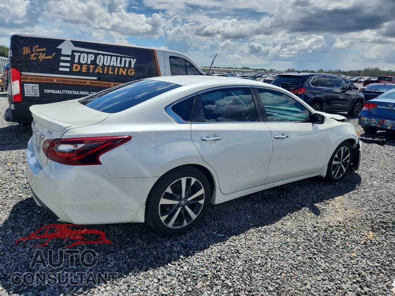 NISSAN ALTIMA 2017 - 1N4AL3AP1HC491056