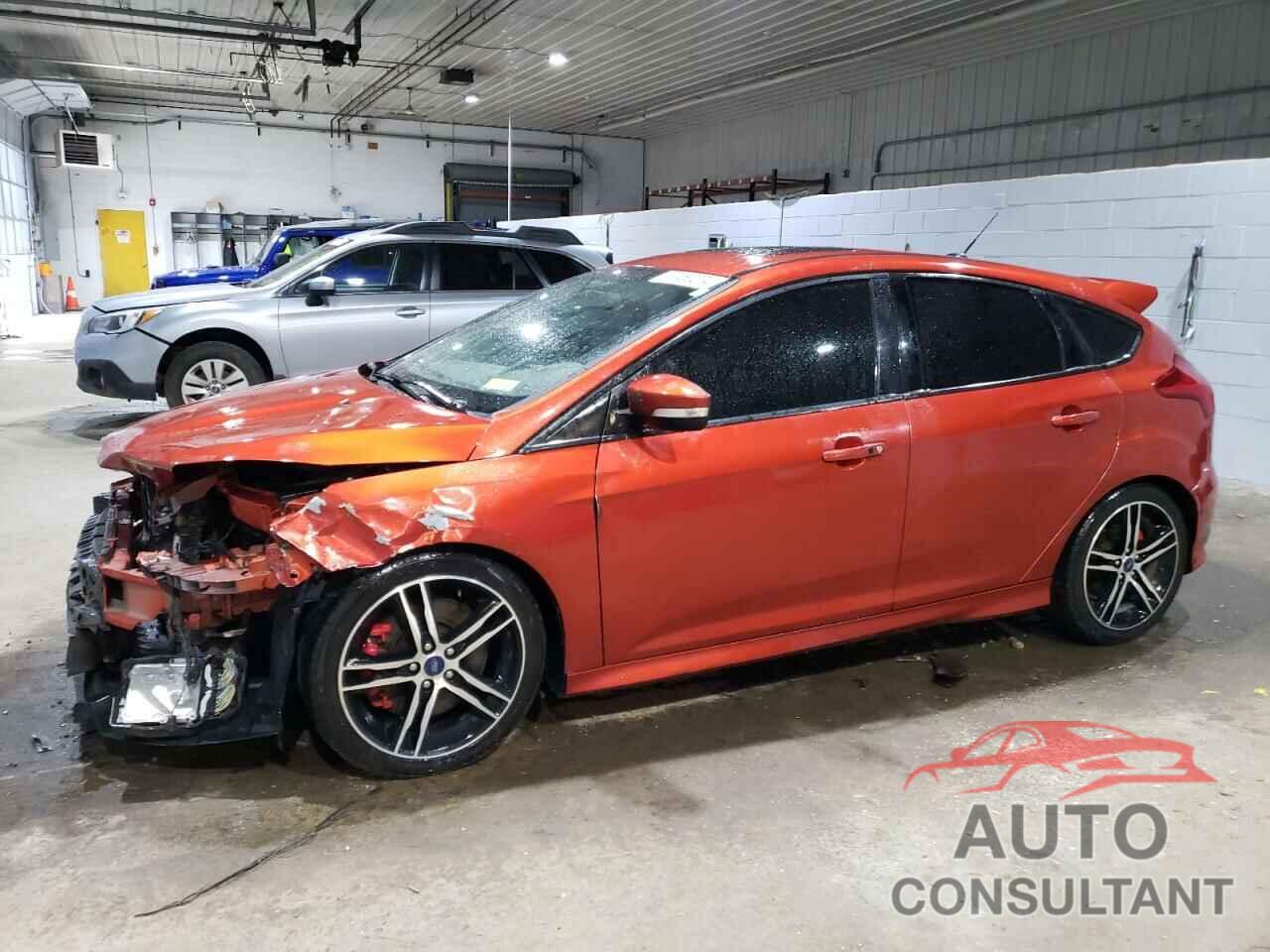 FORD FOCUS 2018 - 1FADP3L98JL281351