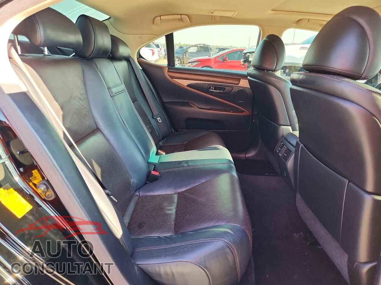 LEXUS LS460 2014 - JTHBL5EF3E5128896