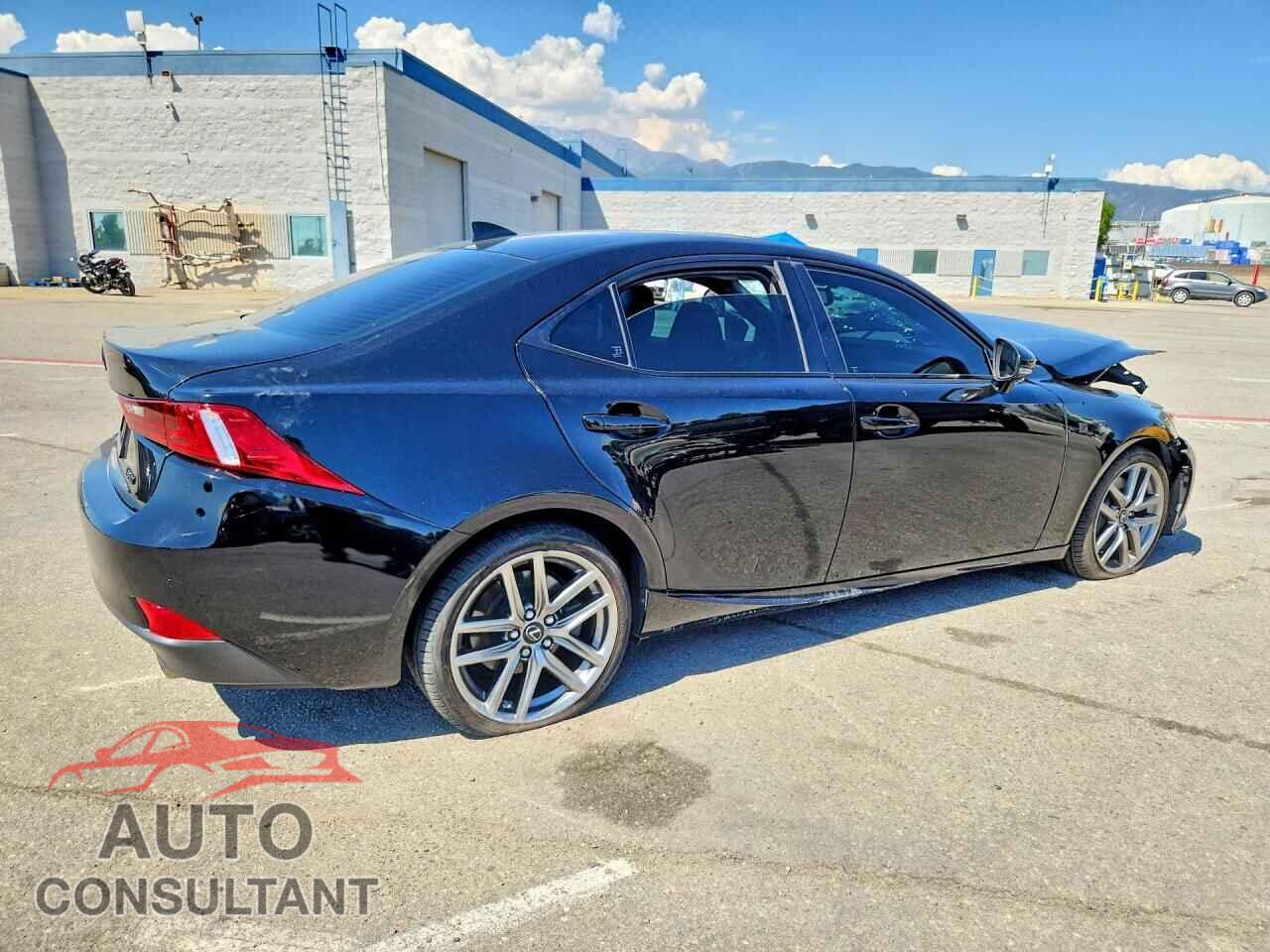 LEXUS IS 2014 - JTHBE1D27E5013753