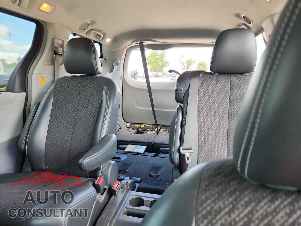 TOYOTA SIENNA 2012 - 5TDXK3DC8CS246066