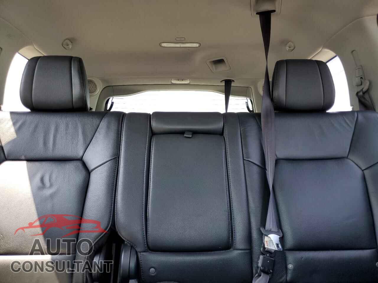 HONDA PILOT 2012 - 5FNYF4H96CB070121
