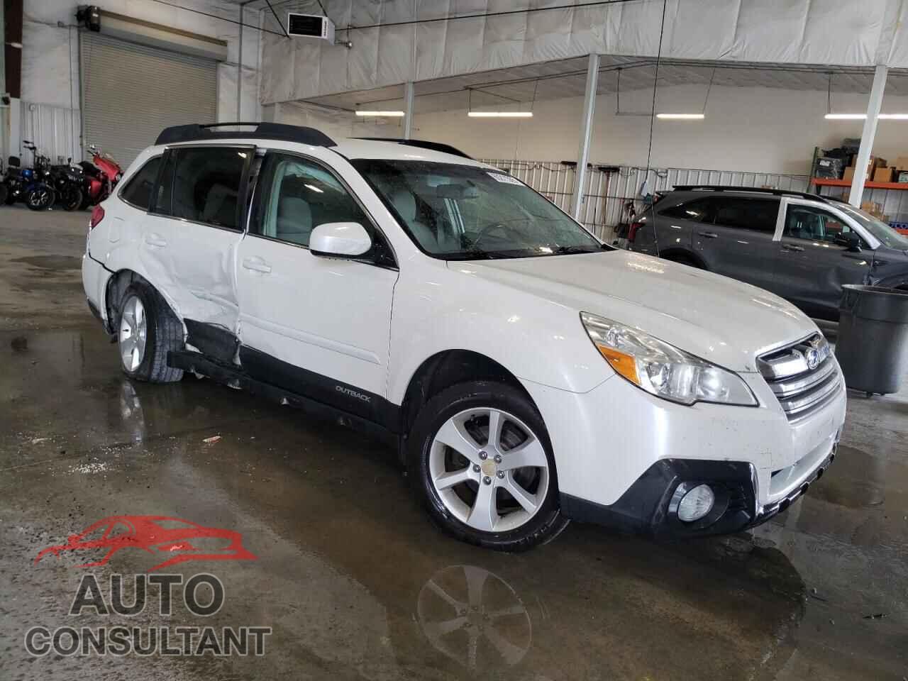 SUBARU OUTBACK 2013 - 4S4BRBCC5D3318700