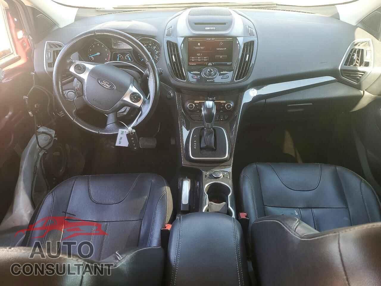 FORD ESCAPE 2013 - 1FMCU9J90DUD86576