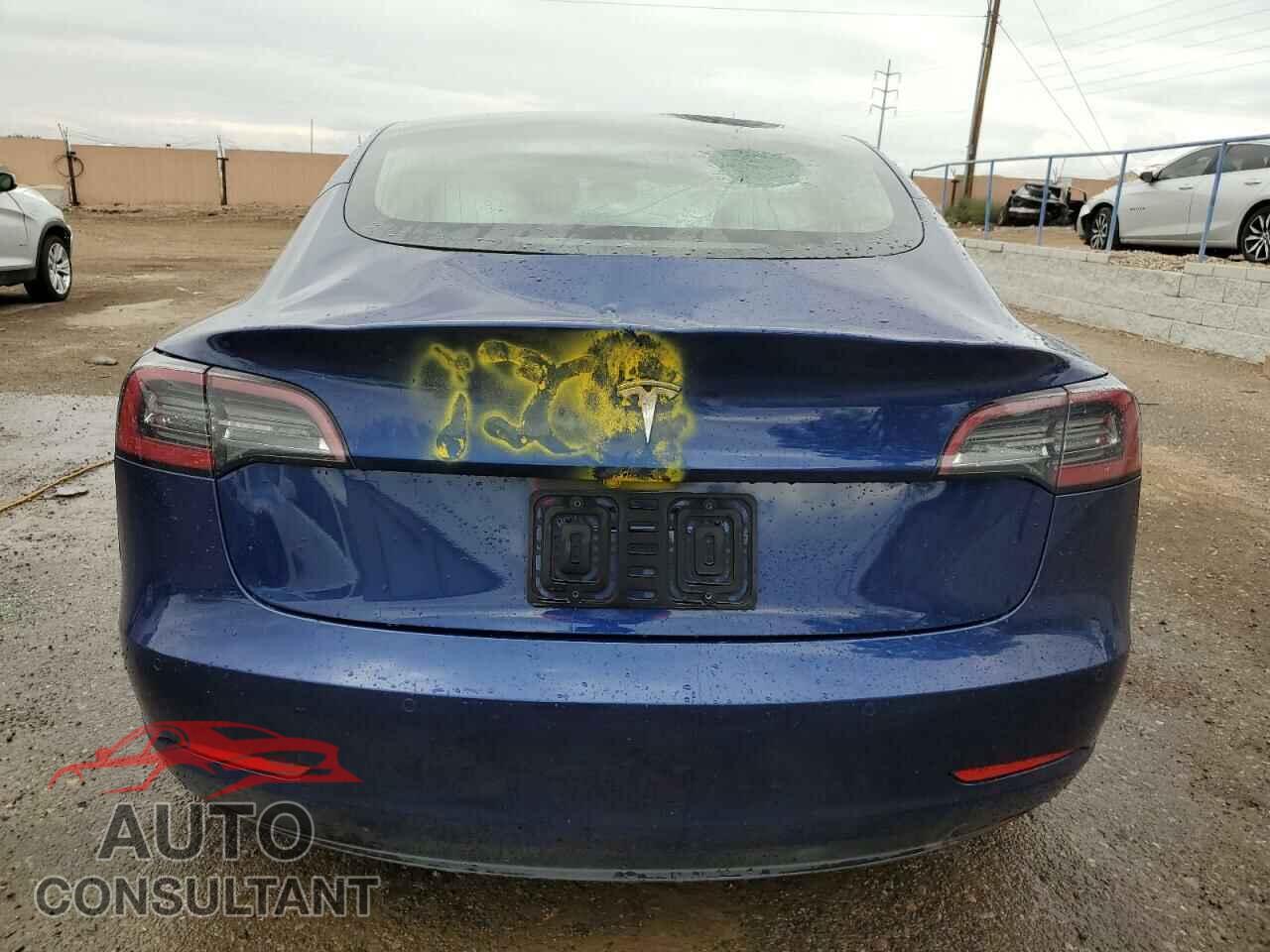 TESLA MODEL 3 2019 - 5YJ3E1EB7KF477513