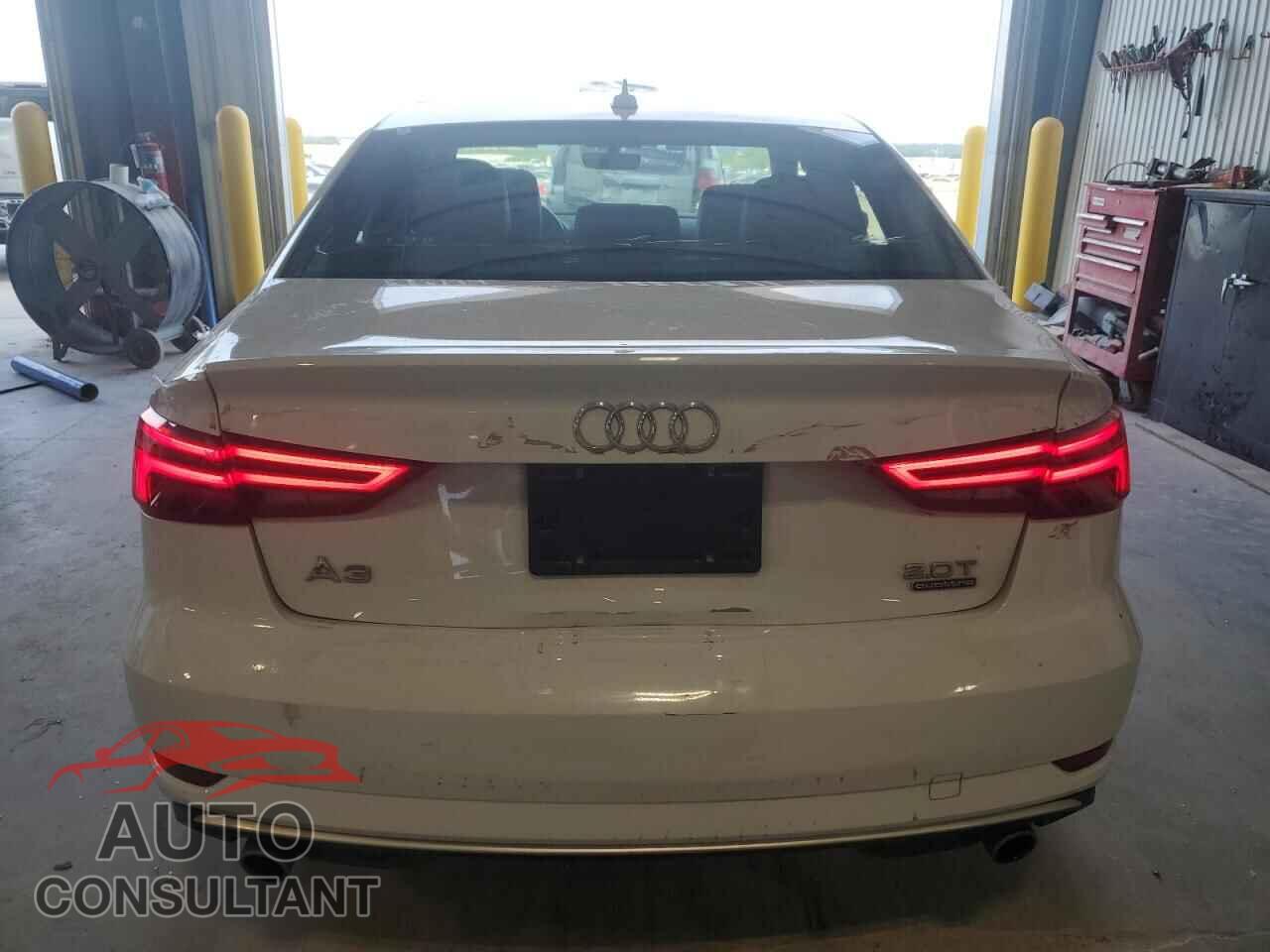 AUDI A3 2017 - WAUB8GFF6H1067565