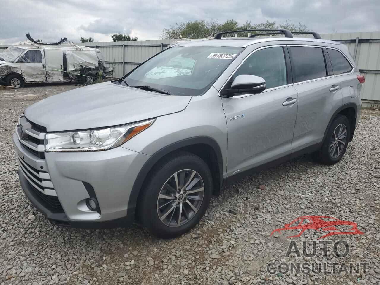 TOYOTA HIGHLANDER 2019 - 5TDJGRFH1KS078353