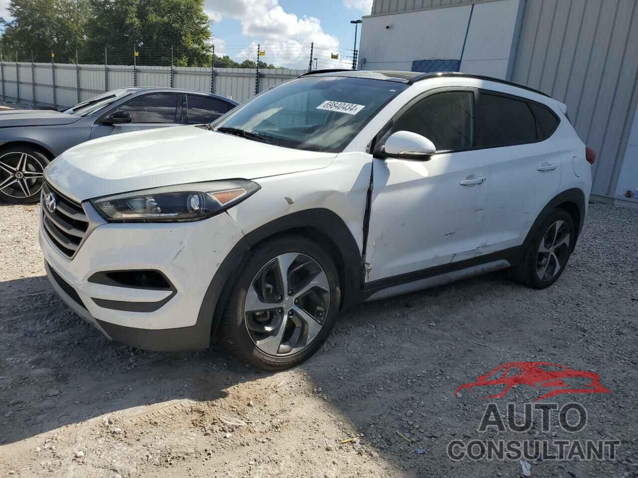 HYUNDAI TUCSON 2018 - KM8J33A28JU736610