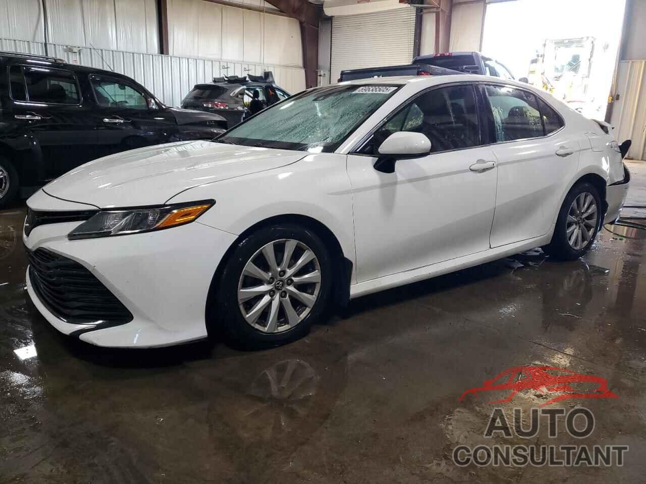 TOYOTA CAMRY 2018 - JTNB11HK0J3028894