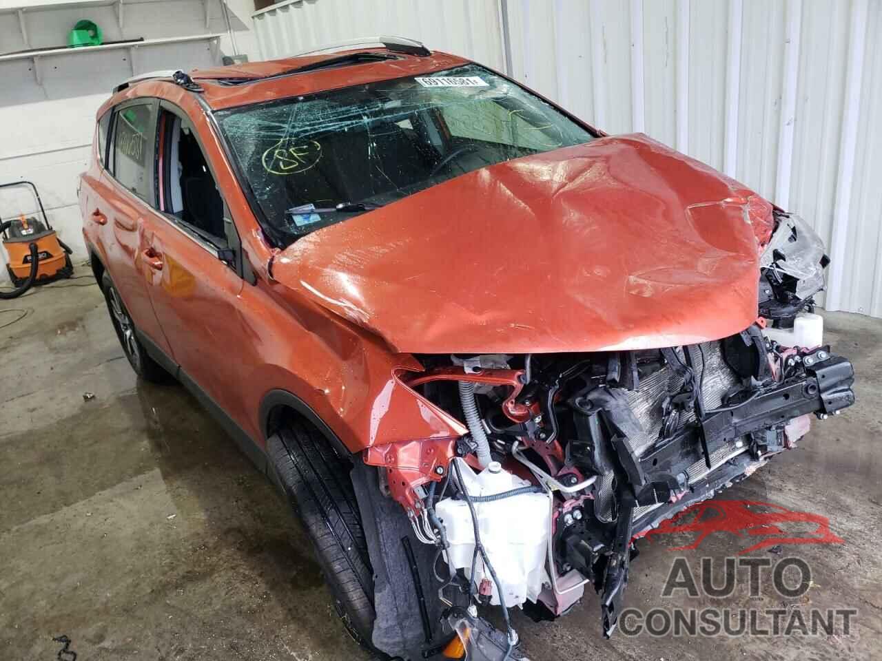 TOYOTA RAV4 2016 - JTMRFREV5GD195434