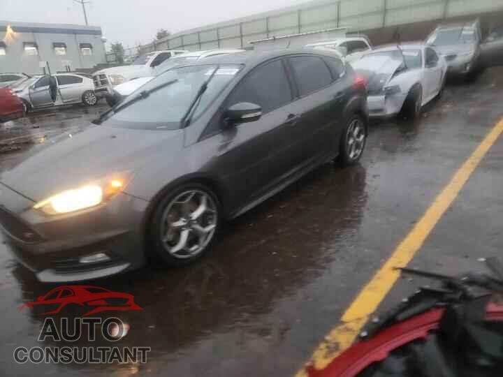 FORD FOCUS 2018 - 1FADP3L99JL313319
