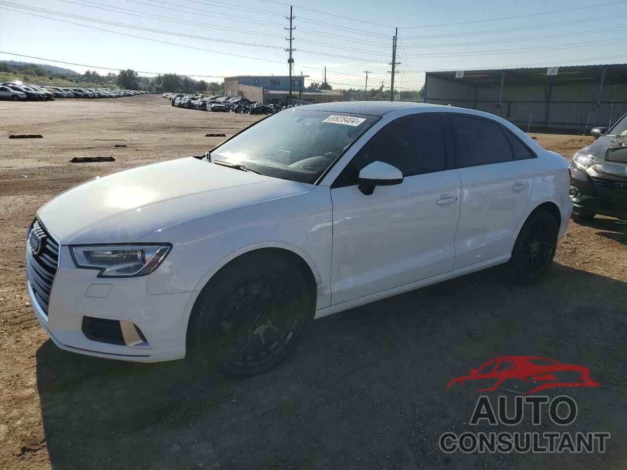 AUDI A3 2018 - WAUB8GFF8J1009334