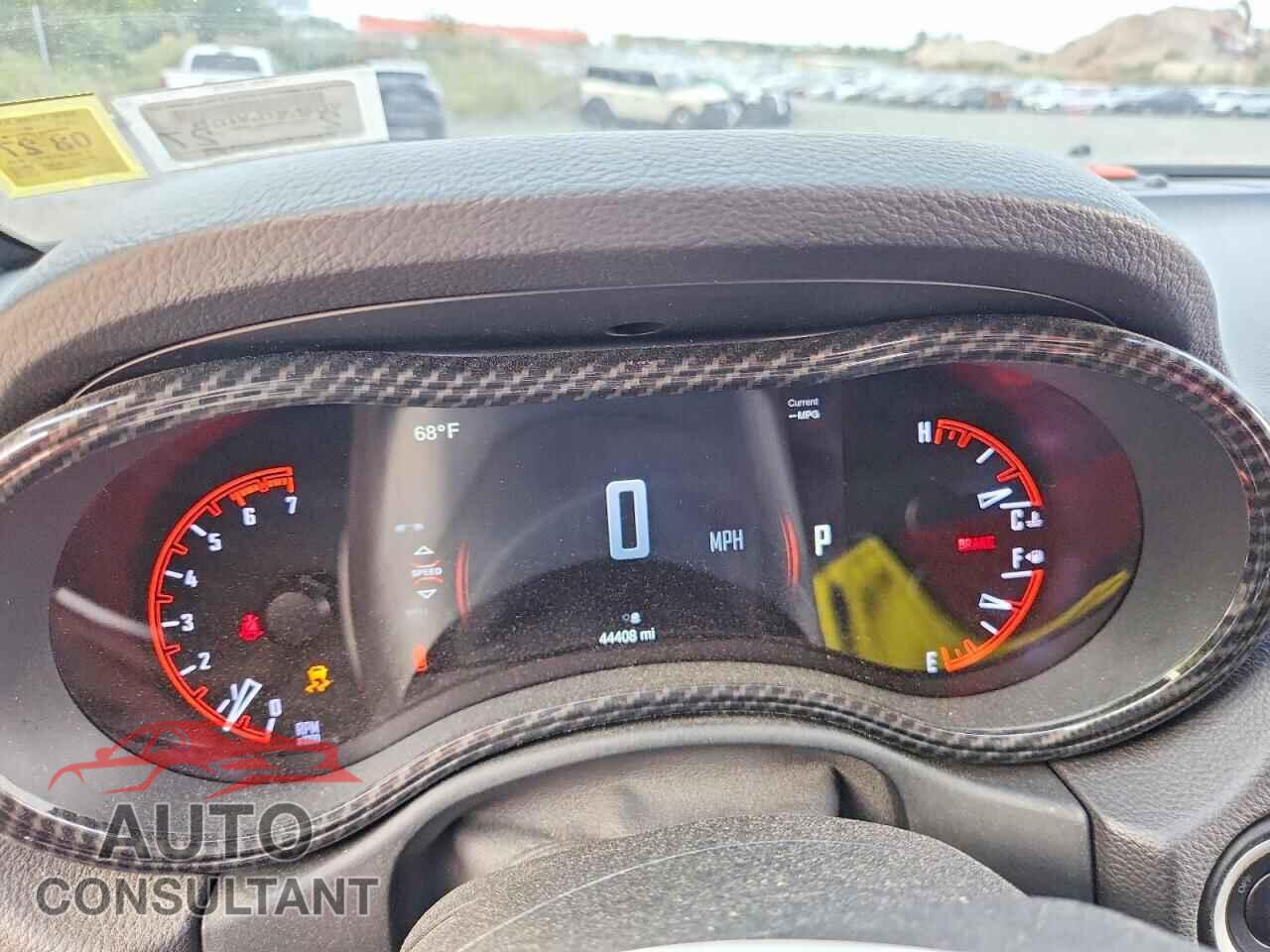 DODGE DURANGO 2015 - 1C4SDJCT9FC723040