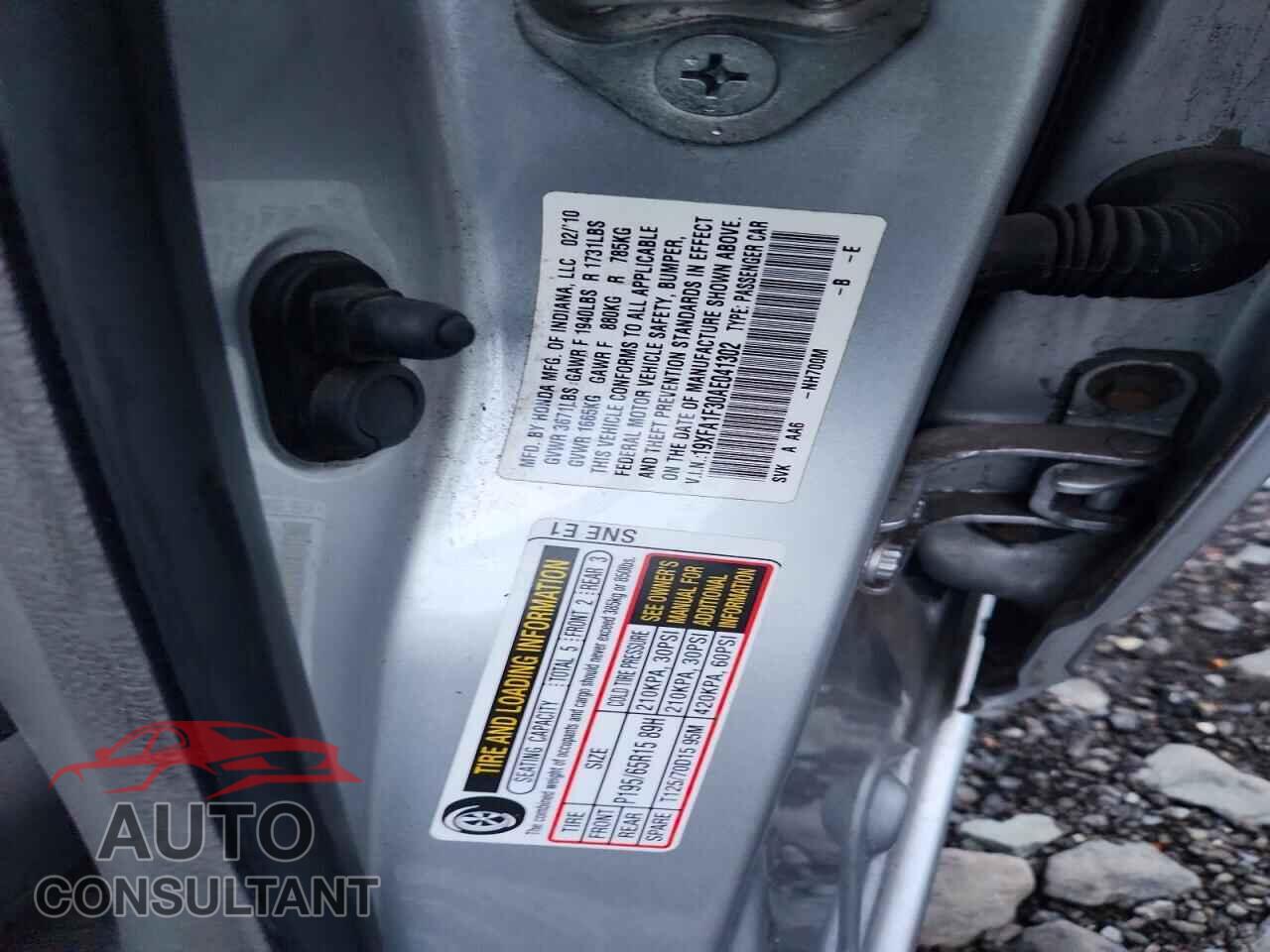 HONDA CIVIC 2010 - 19XFA1F30AE041302