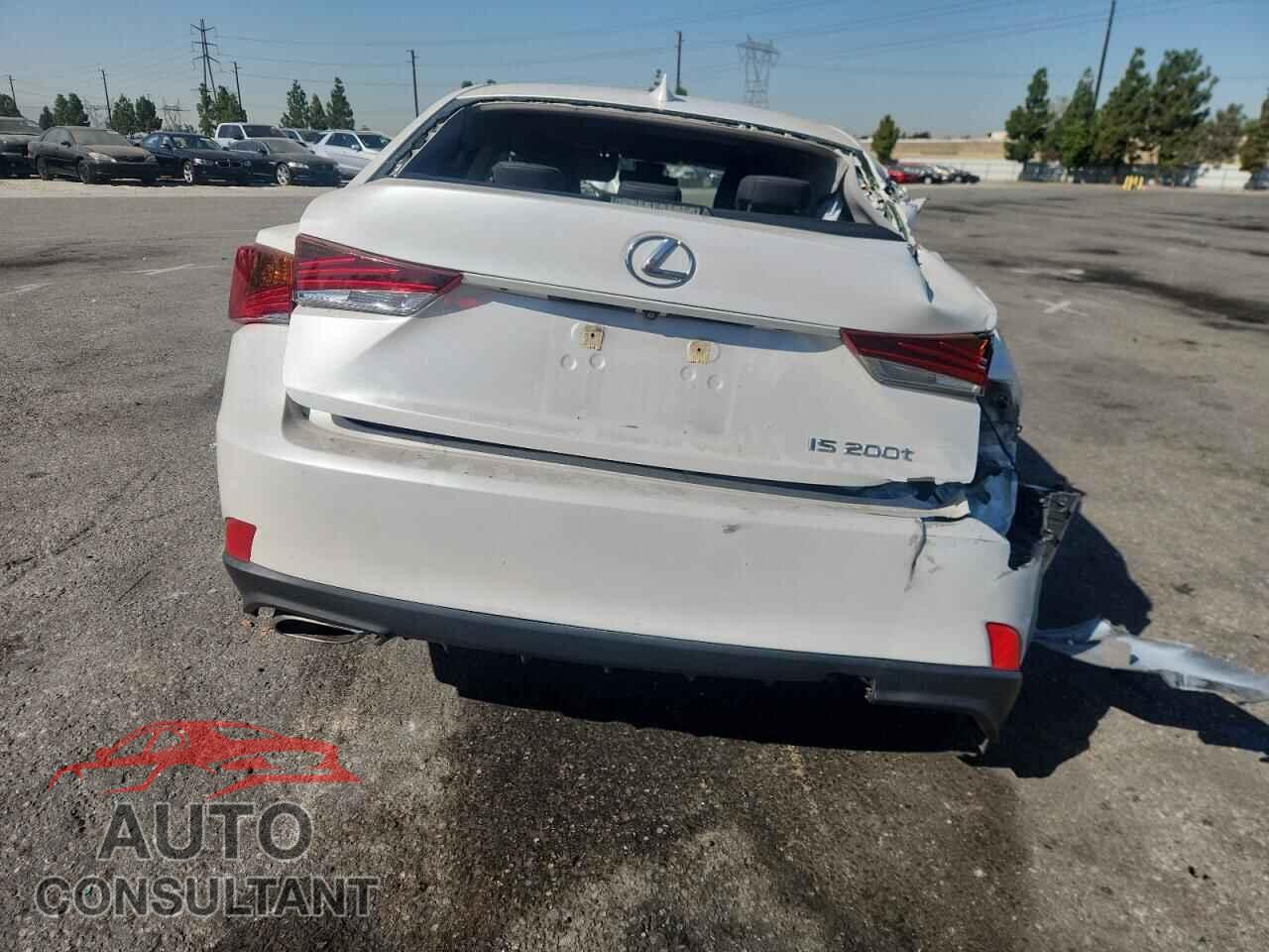LEXUS IS 2017 - JTHBA1D20H5061773