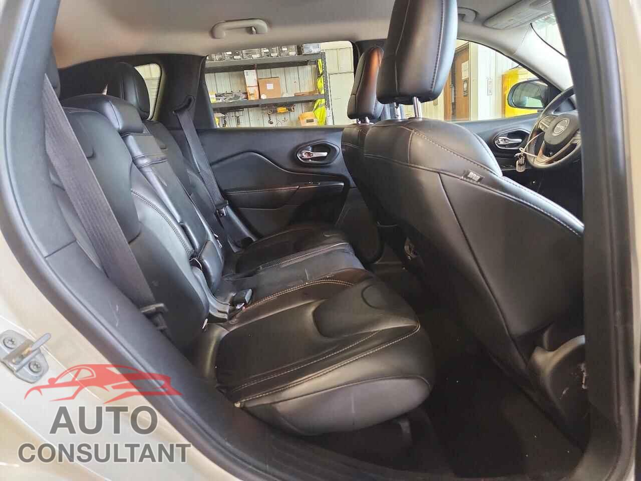 JEEP CHEROKEE 2017 - 1C4PJMDB9HW562017