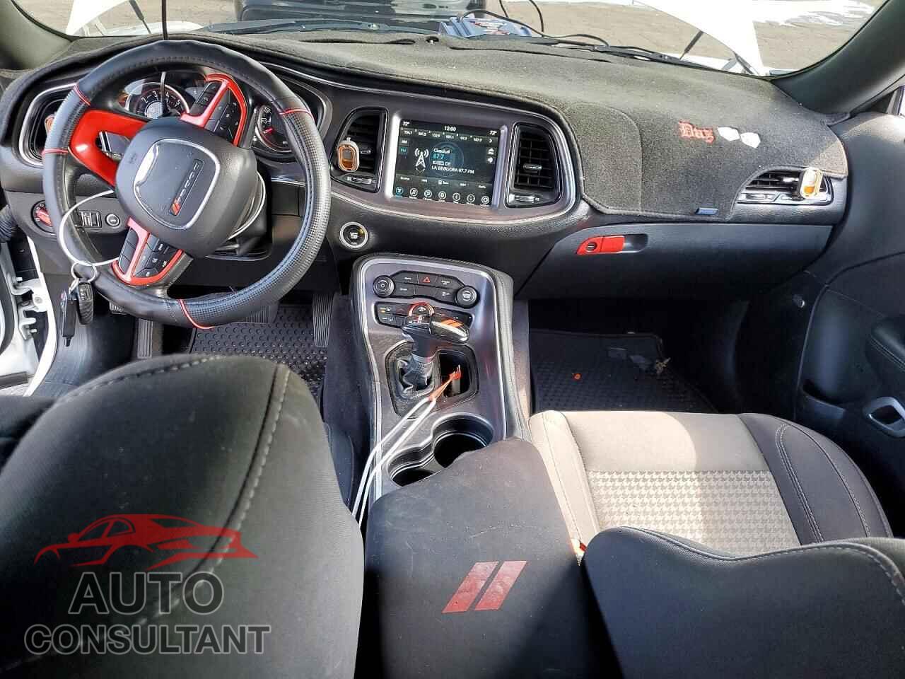 DODGE CHALLENGER 2017 - 2C3CDZBT1HH656376