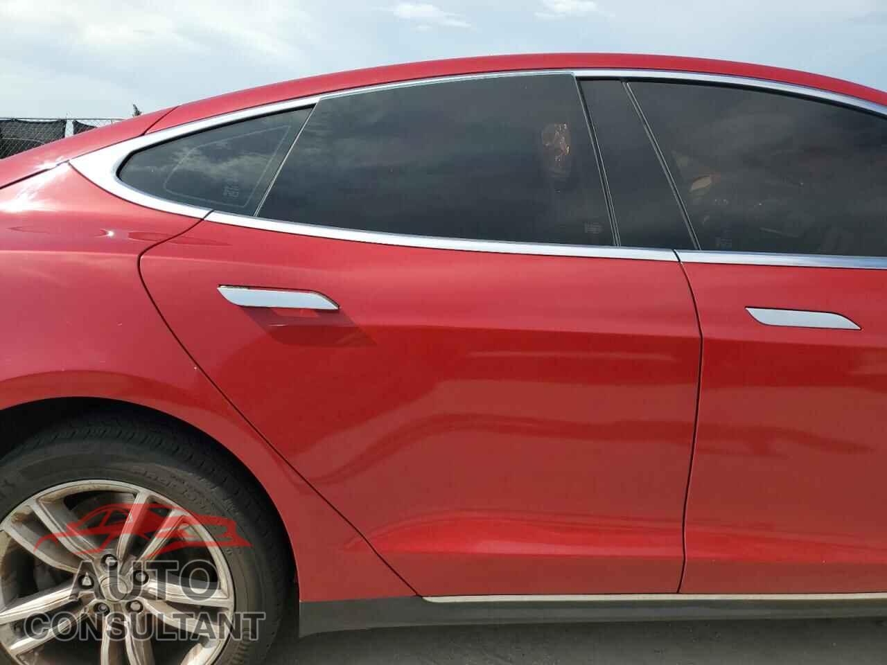 TESLA MODEL S 2013 - 5YJSA1CP7DFP09567
