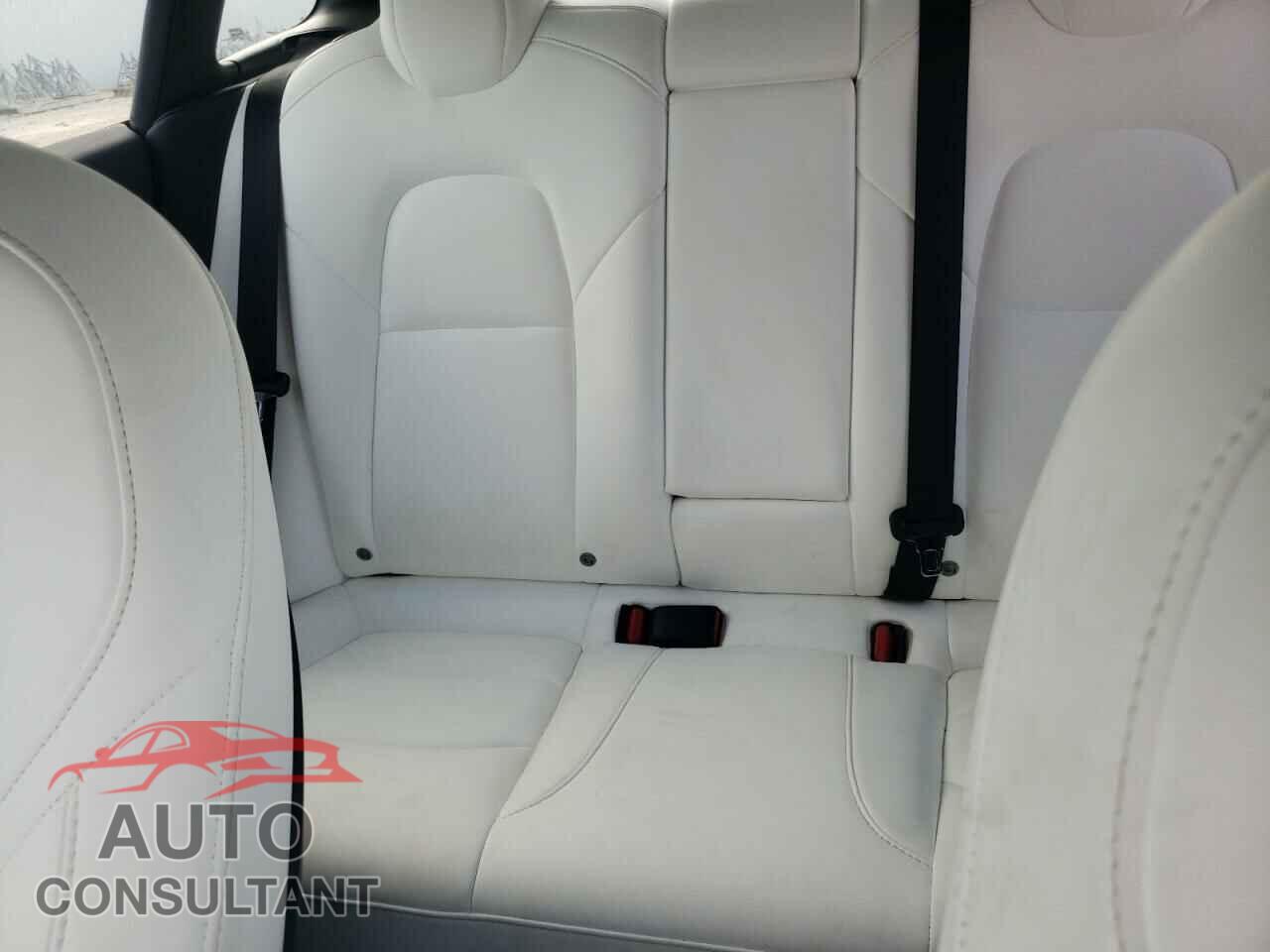 TESLA MODEL 3 2021 - 5YJ3E1EA5MF871196
