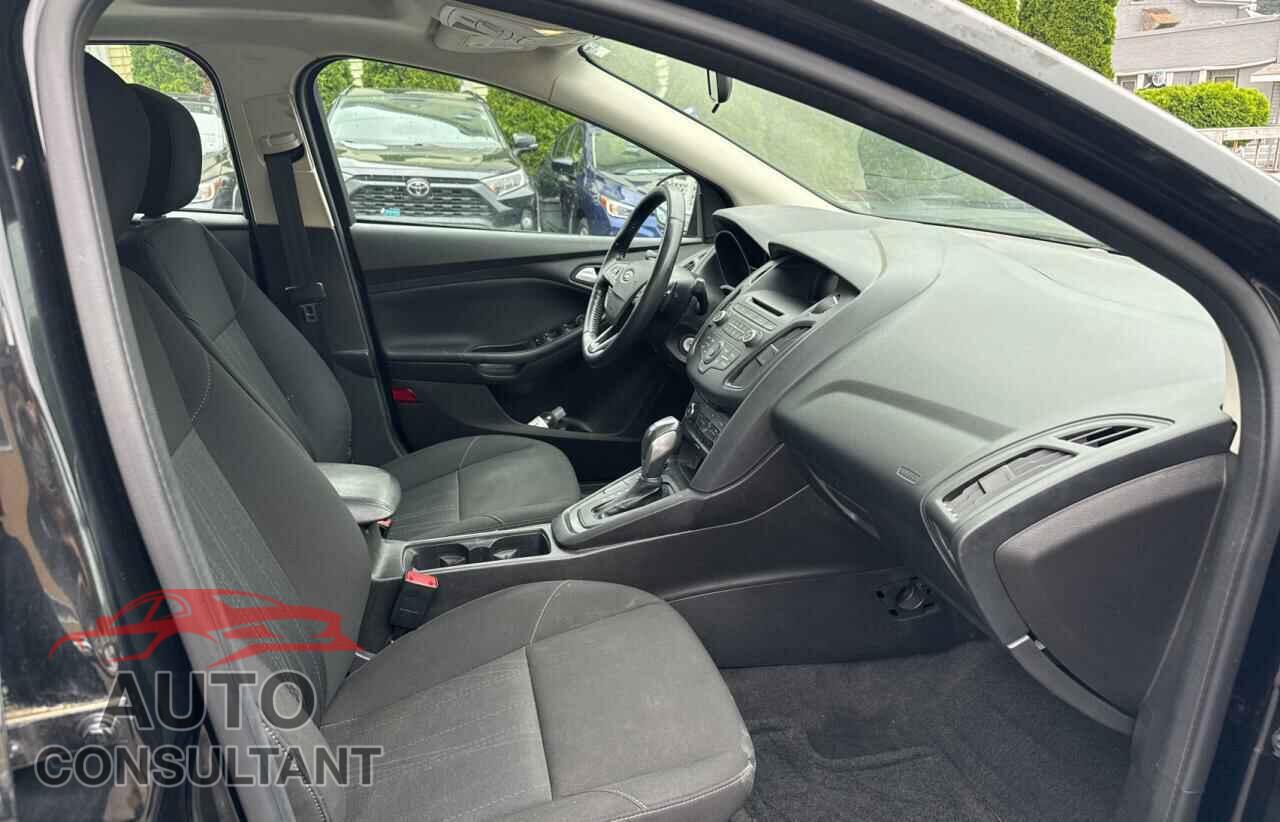 FORD FOCUS 2015 - 1FADP3F21FL353187